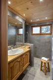Salle de bain chambre supérieure d'angle au sud