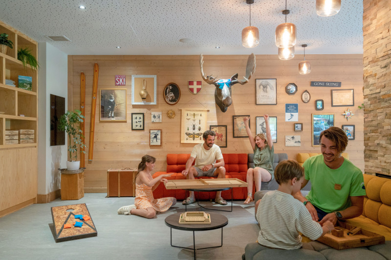 Salon - © MMV Salon