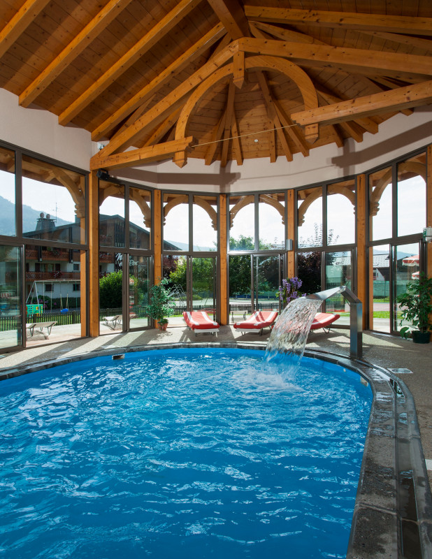 Piscine intérieure - © DR / Neige et Roc Piscine intérieure