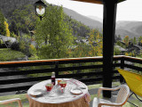 Terrasse avec salon de jardin