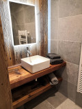 Salle de bain dans chambre 1