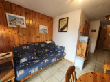 326_1_OU2P04_lv_images__lot_0000000139_13_20261010175624