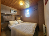 _lv_images__lot_0000000075_04_3072105
