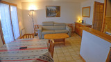 _lv_images__lot_0000000094_02_2655167