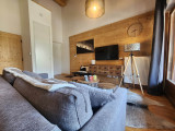 _lv_images__lot_0000000208_03_3120201
