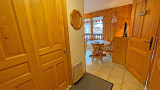 _lv_images__lot_0000000217_08_4107787