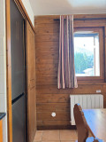 _lv_images__lot_0000000220_03_3856634