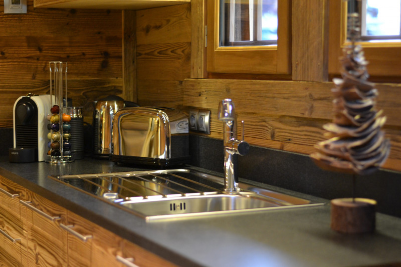 Le Mazot d'Emile_Samoëns - © DEFFAUGT PHILIPPE Le Mazot d'Emile_Samoëns