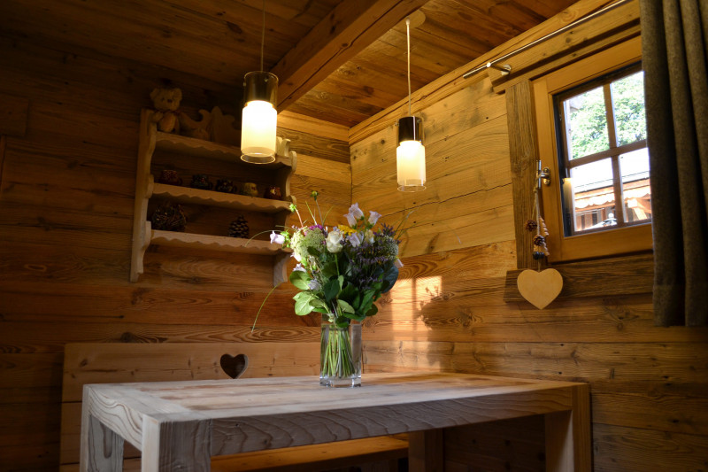 Le Mazot d'Emile_Samoëns - © DEFFAUGT PHILIPPE Le Mazot d'Emile_Samoëns