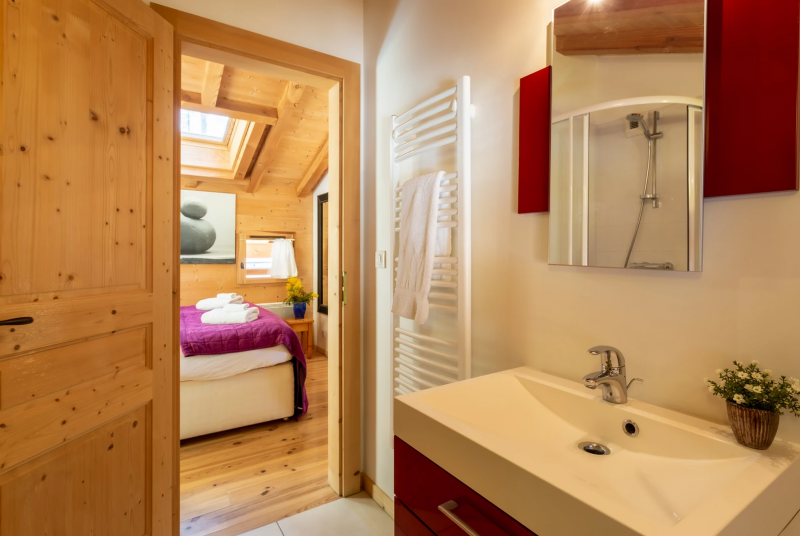 Salle de bain de la chambre 1 - © geeski Salle de bain de la chambre 1