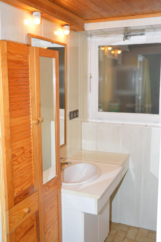 Salle de bain du rez de chaussée - © verignon Salle de bain du rez de chaussée