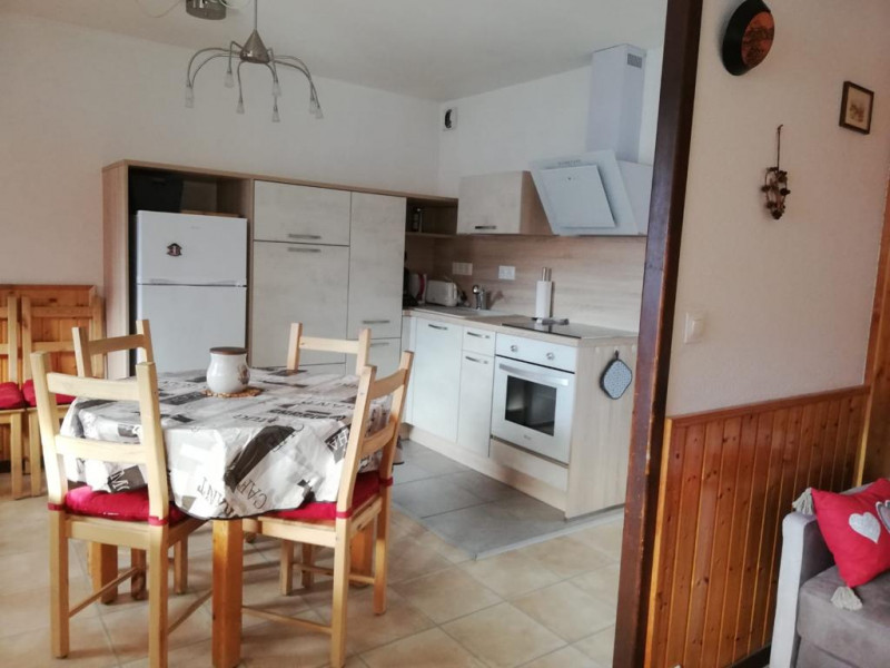 Cuisine, coin repas - © Claude SCHWINN Cuisine, coin repas