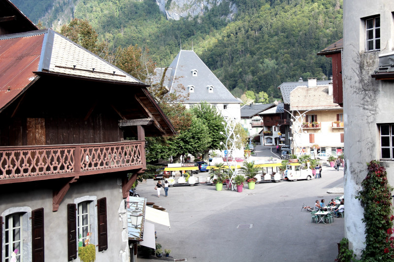 Vue sur la Place de la Grenette