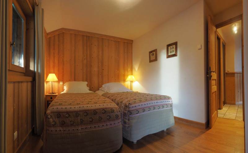 Chambre - Lit Jumeaux - Niveau 1 - Appartement PARADISIO modifiée - © Christine Bianco Chambre - Lit Jumeaux - Niveau 1 - Appartement PARADISIO modifiée