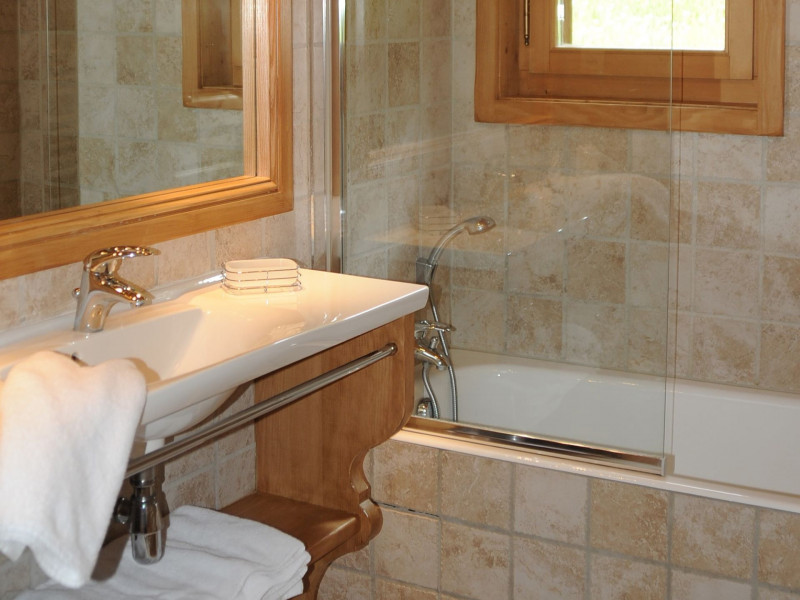 Salle de bain - Niveau 1 - Appartement Paradisio - © Christine Bianco Salle de bain - Niveau 1 - Appartement Paradisio