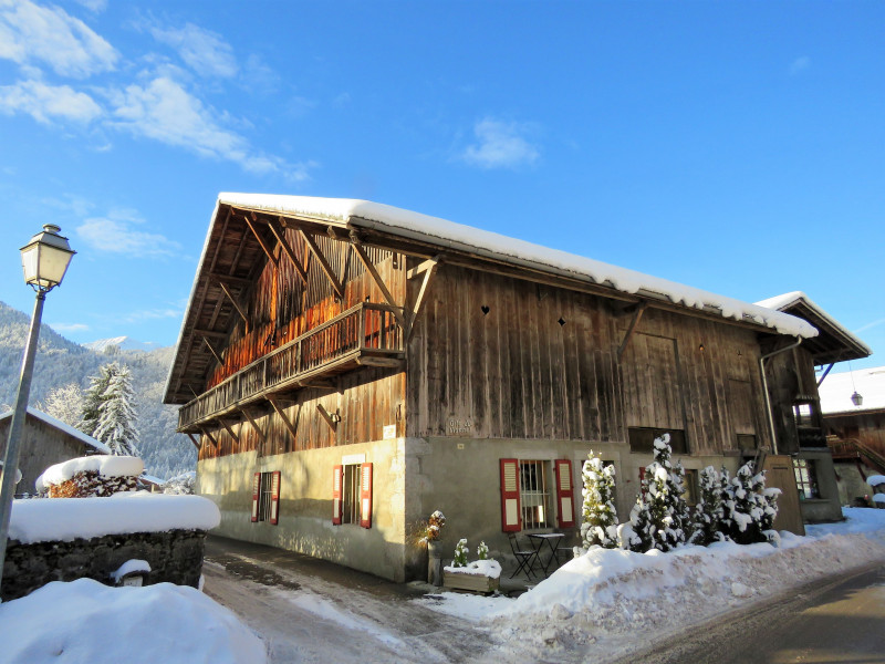 Gite in winter - © Olivier Lestien Gite in winter