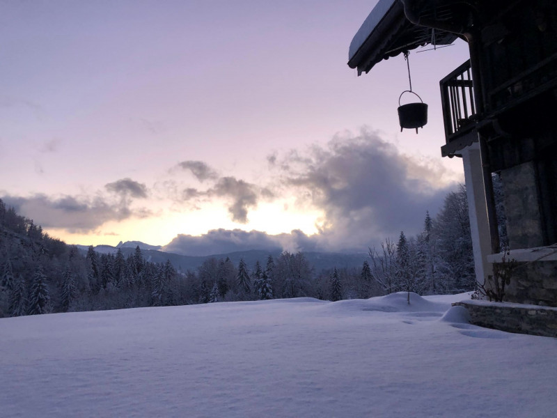 Chalet exterieur hiver