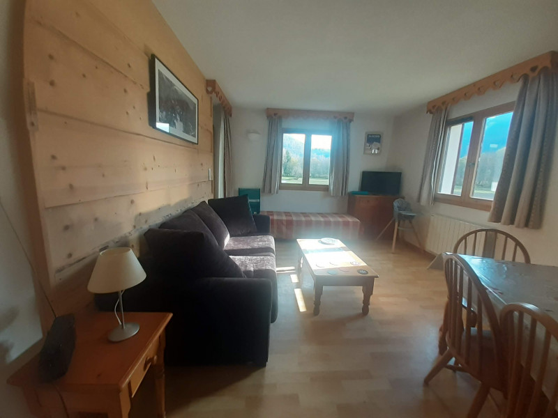 Au Grand Tétras chez Pat_Samoëns - © Vaudiau Yvette Au Grand Tétras chez Pat_Samoëns