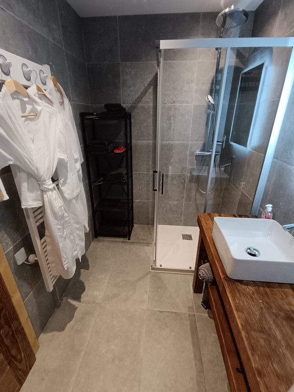 Salle de bain 2 - © Jean-Marie Gurlie Salle de bain 2