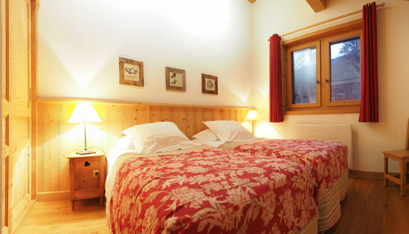 Chambre  - Niveau 2 - Lit jumeau - Appartement PARADISIO modifiée