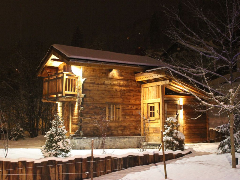 Le Mazot d'Emile_Samoëns - © DEFFAUGT PHILIPPE Le Mazot d'Emile_Samoëns