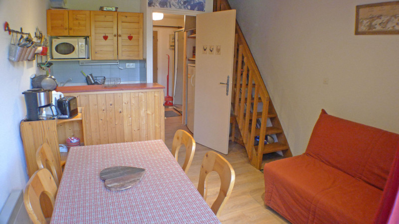 _lv_images__lot_0000000008_05_3662692