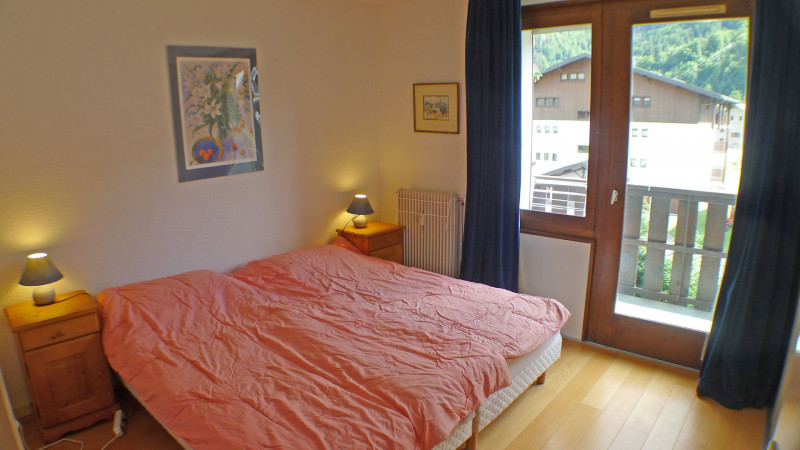 _lv_images__lot_0000000020_05_3273327 _lv_images__lot_0000000020_05_3273327