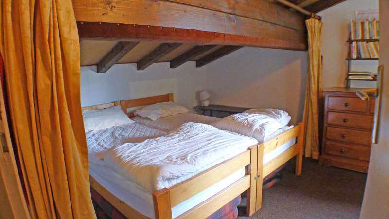 _lv_images__lot_0000000020_07_3427912