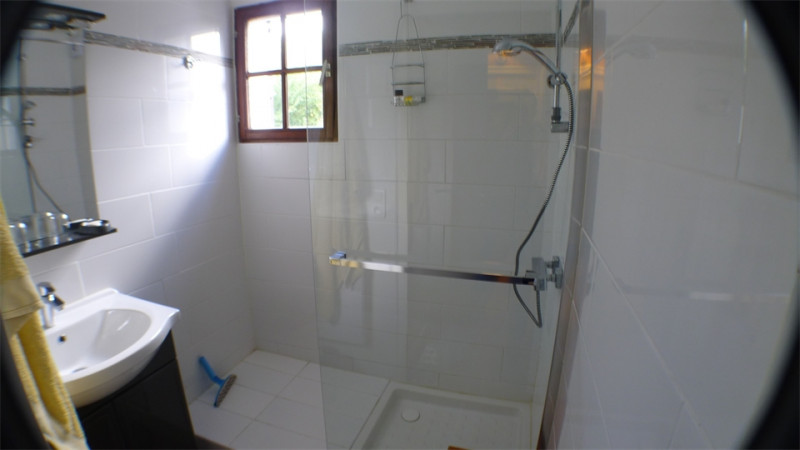 _lv_images__lot_0000000024_05_3440886