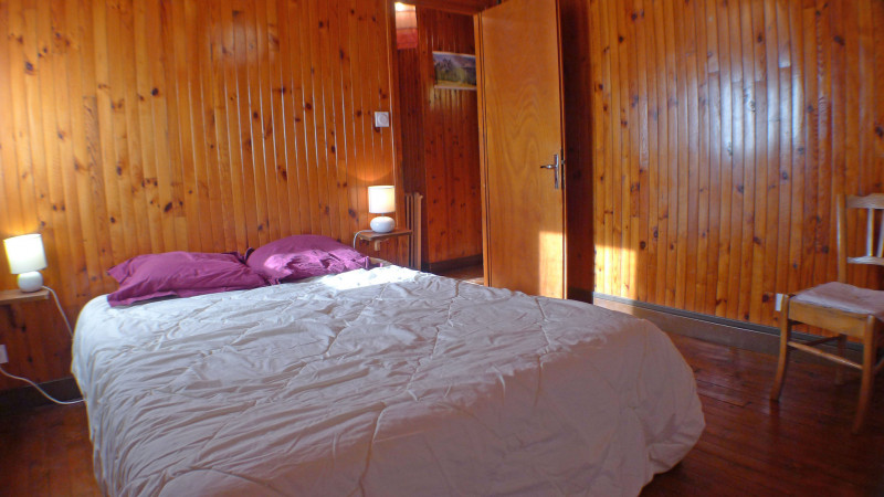 _lv_images__lot_0000000031_09_3570865