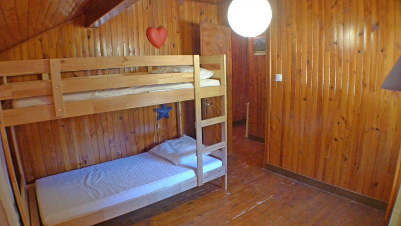 _lv_images__lot_0000000031_10_3329263