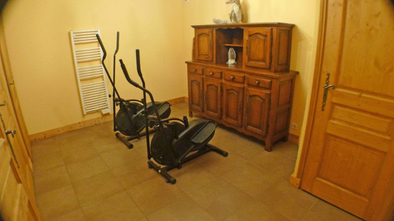 _lv_images__lot_0000000038_08_3483720