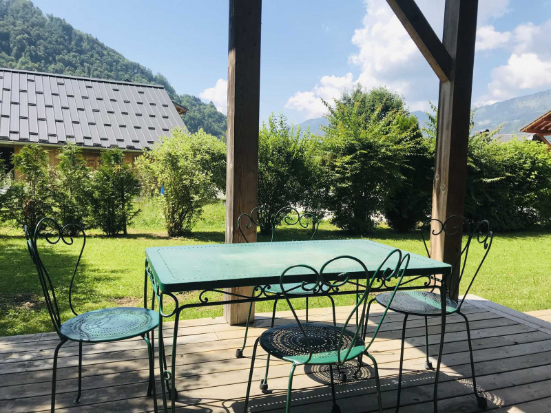 _lv_images__lot_0000000043_08_3663634