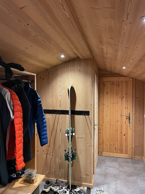 _lv_images__lot_0000000043_15_3415924