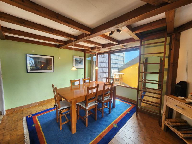 _lv_images__lot_0000000052_06_3163129