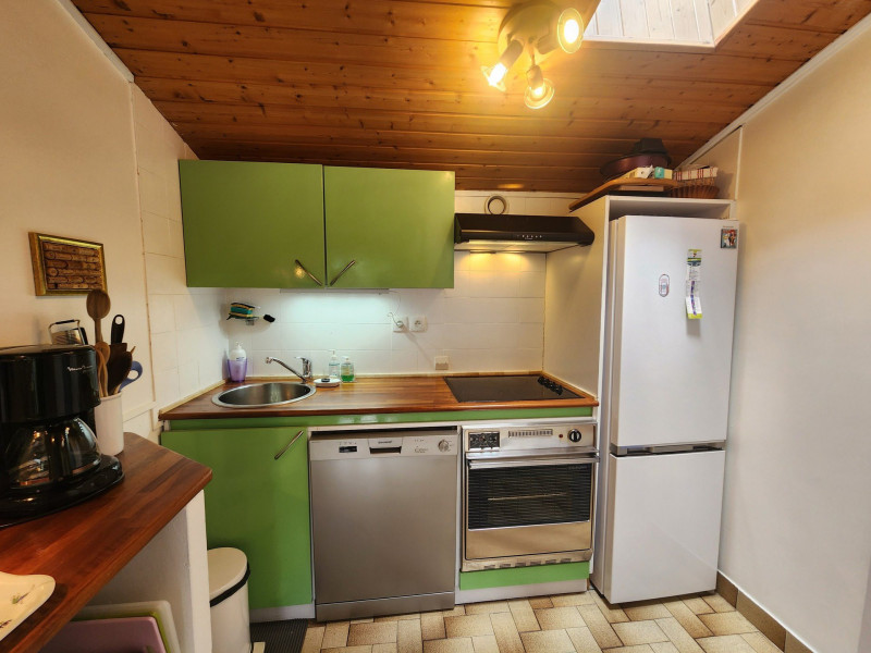 _lv_images__lot_0000000052_07_3246386