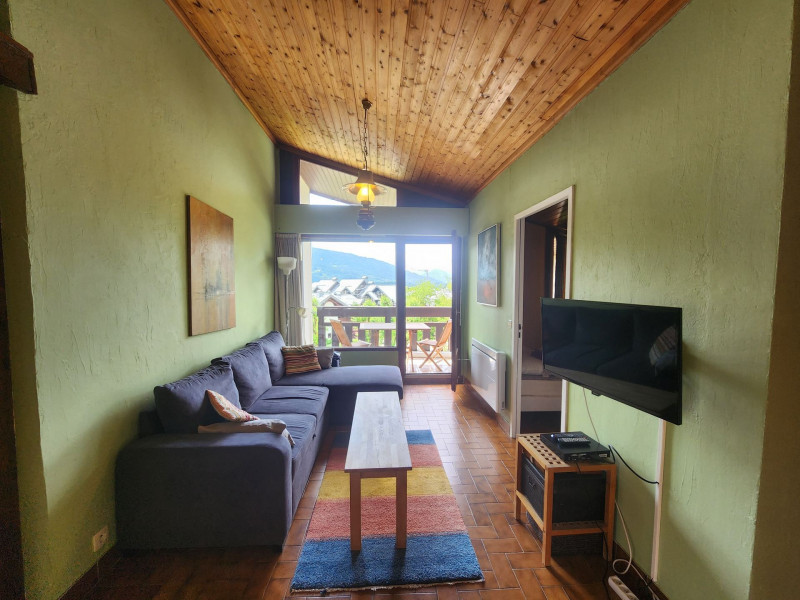 _lv_images__lot_0000000052_12_3193373