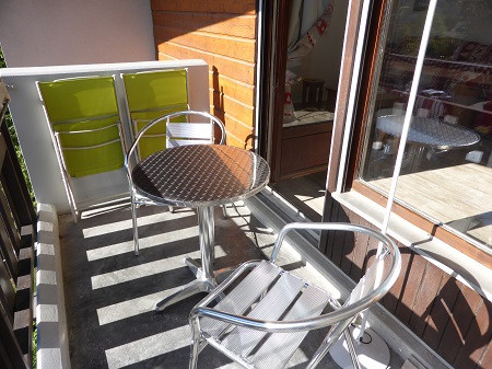 _lv_images__lot_0000000053_10_3231431