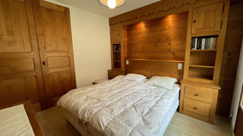 _lv_images__lot_0000000056_09_3415588 _lv_images__lot_0000000056_09_3415588