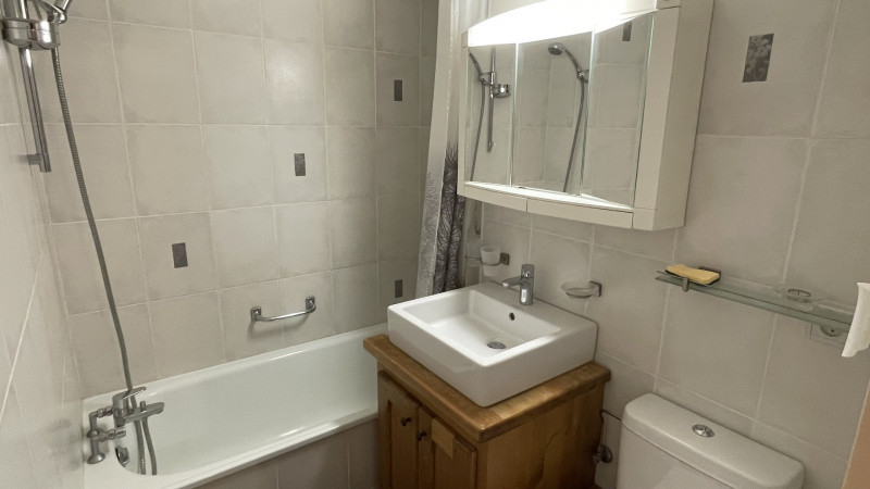 _lv_images__lot_0000000056_12_3520566 _lv_images__lot_0000000056_12_3520566