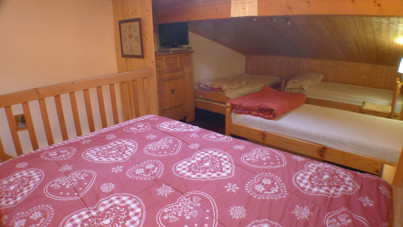 _lv_images__lot_0000000059_11_3319024