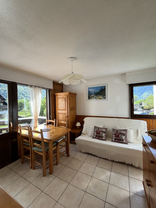 _lv_images__lot_0000000060_01_3567849