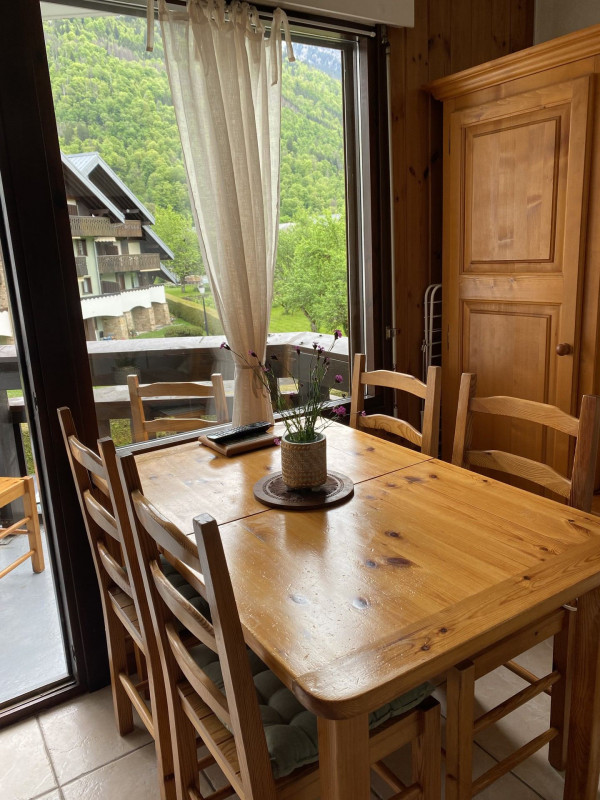 _lv_images__lot_0000000060_04_3558511