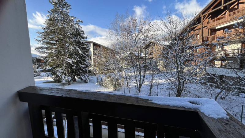 _lv_images__lot_0000000066_08_4020197