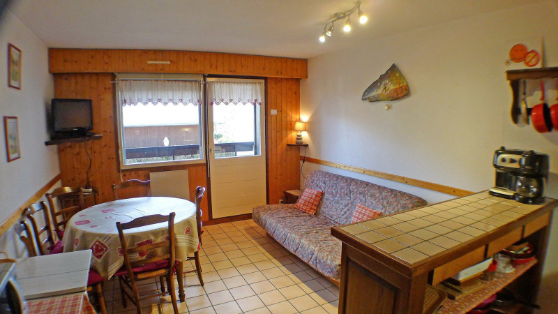 _lv_images__lot_0000000071_01_3166017 _lv_images__lot_0000000071_01_3166017