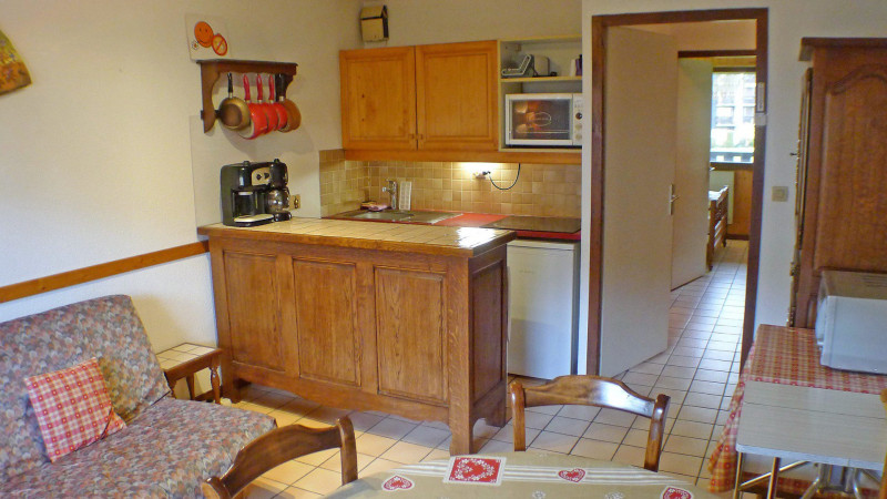 _lv_images__lot_0000000071_02_3393964