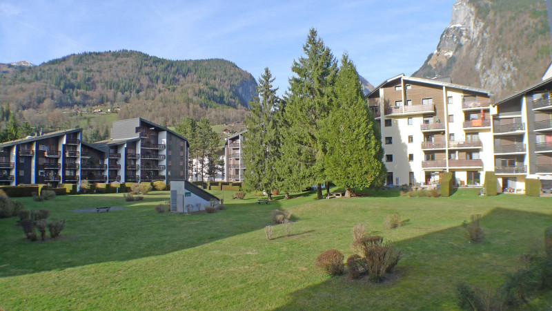 _lv_images__lot_0000000071_11_3501148