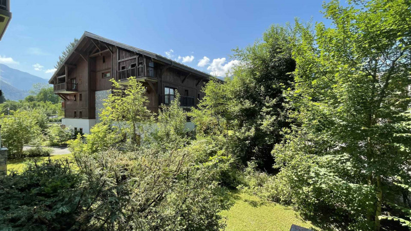 _lv_images__lot_0000000076_16_3332695