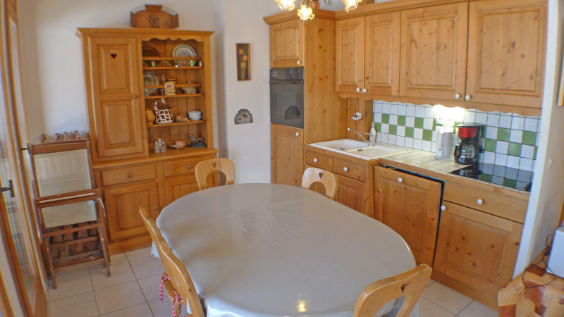 _lv_images__lot_0000000078_03_3460358