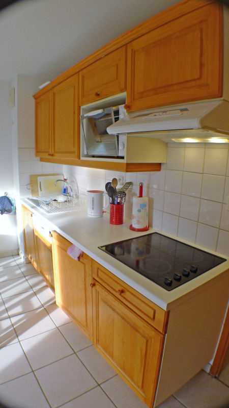 _lv_images__lot_0000000082_03_4051321